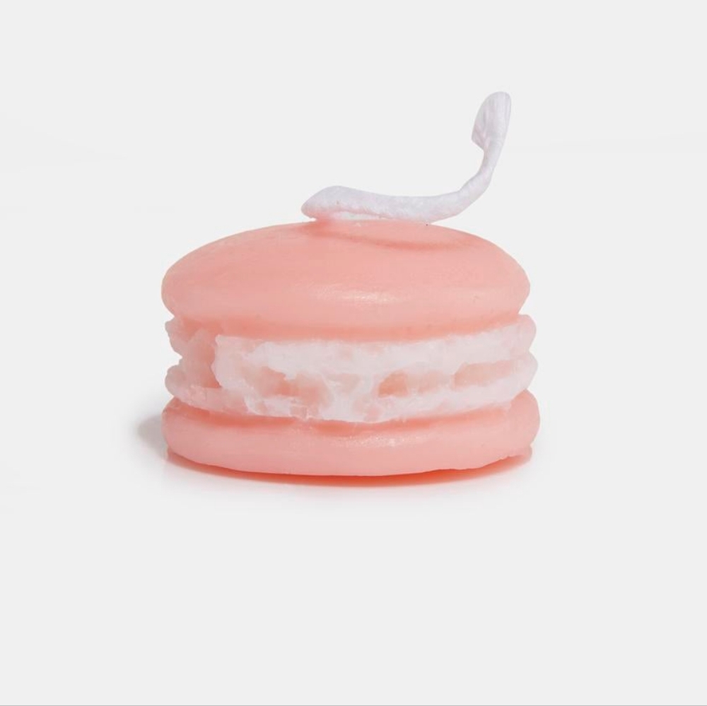 Macaroon Delights Candle Set of 2 NWT